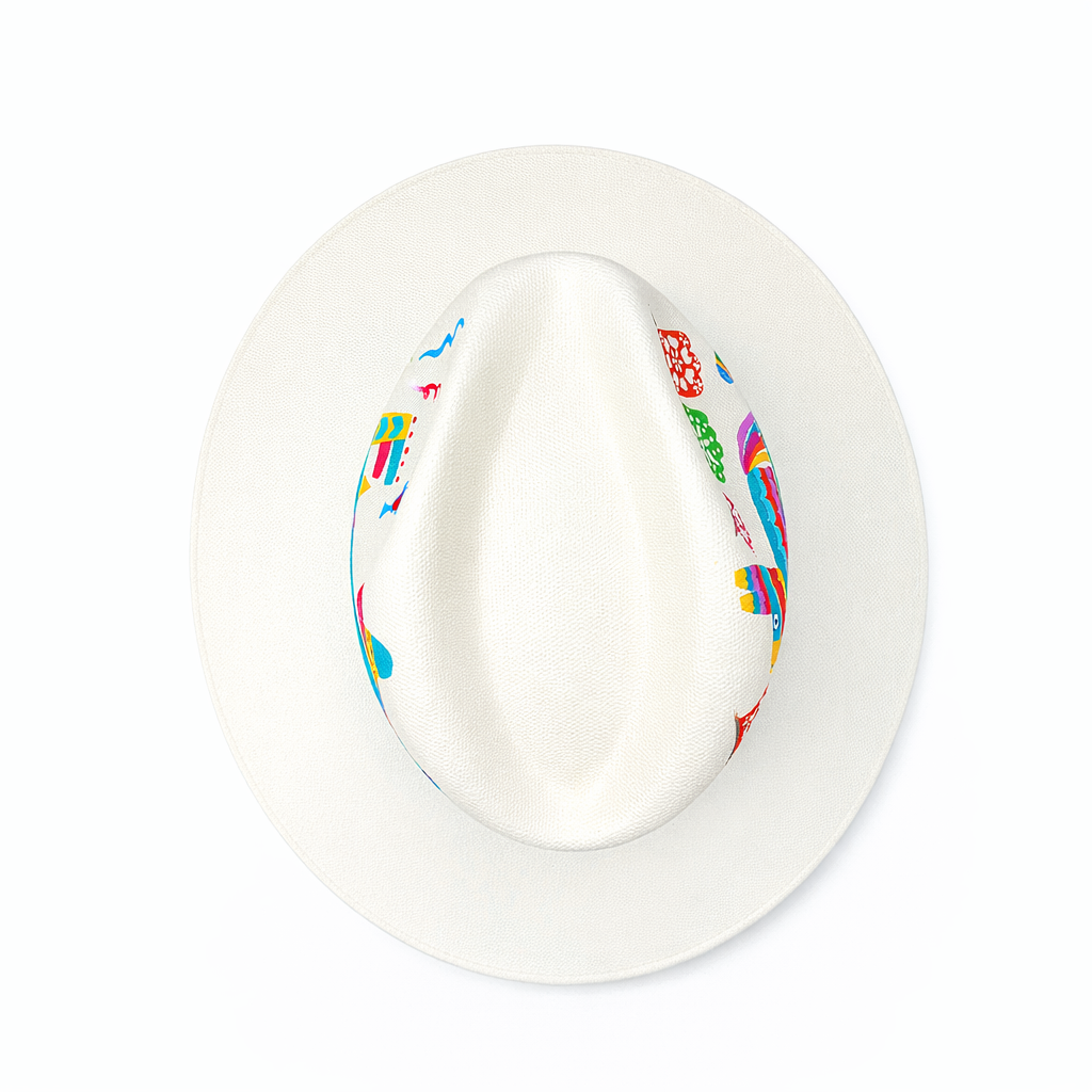 White hat with colorful band on a white background by Bootsologie 