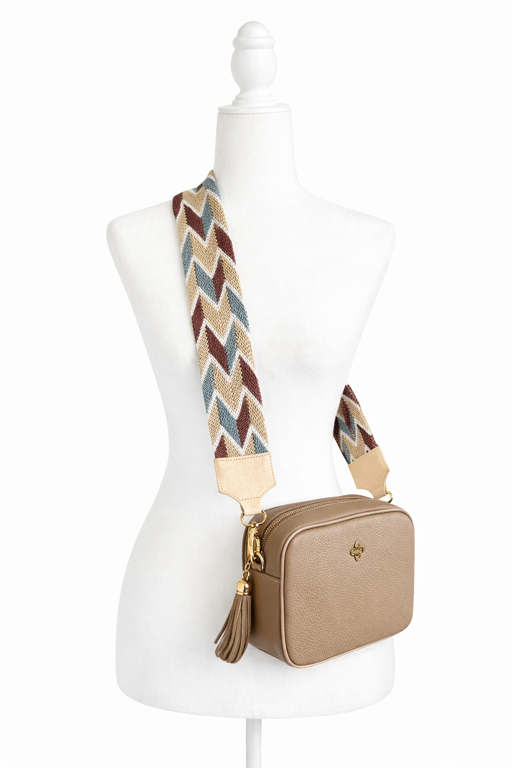 Genuine Leather Crossbody Bag with Wayuu Strap