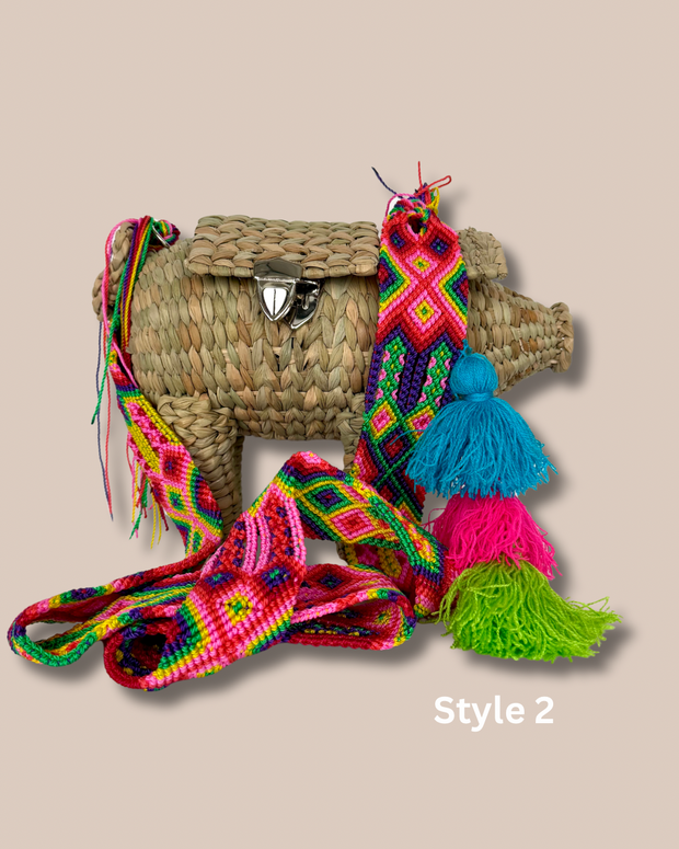 Boho-Chic Pig-Shaped Hand-Woven Raffia Handbag.