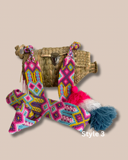 Boho-Chic Pig-Shaped Hand-Woven Raffia Handbag.