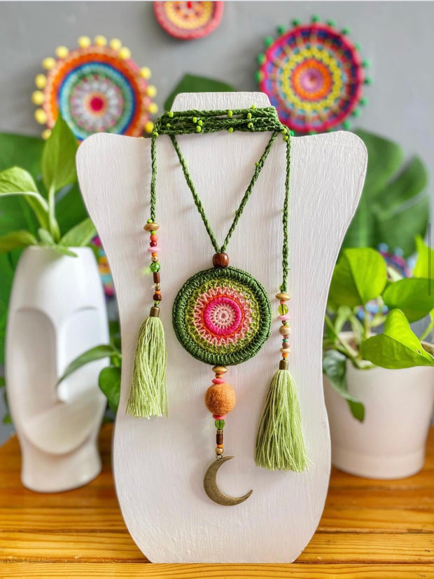 Green Mandala Knitted Necklace - Bootsologie