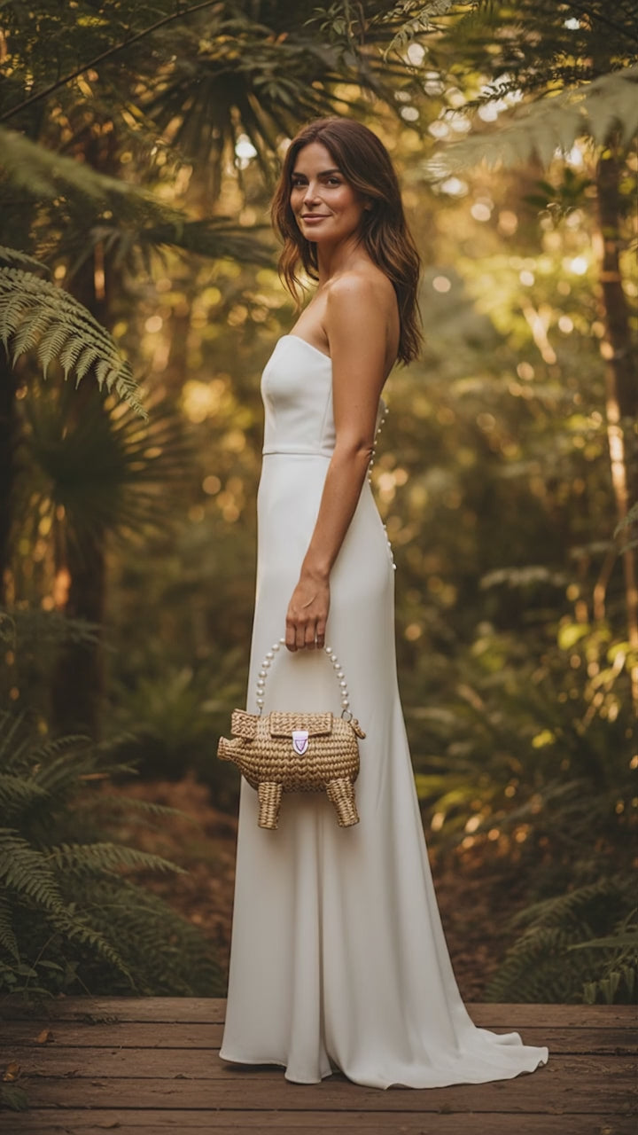 Pig Pearl Palm Crossbody Bag – Handwoven Gold Straw Animal Bag with Pearl Detail