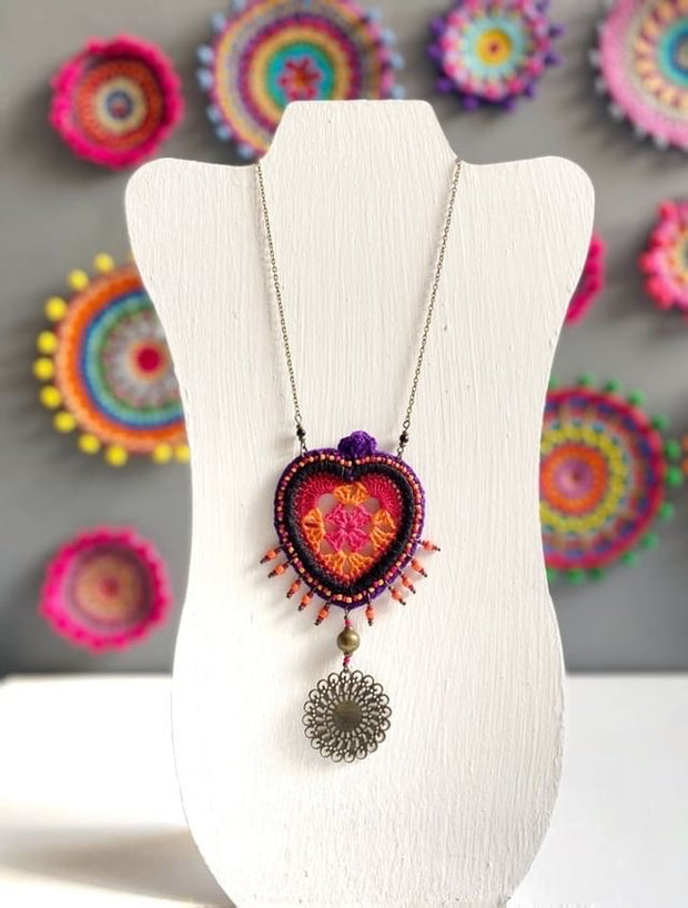 Hearts Knitted Necklaces - Bootsologie