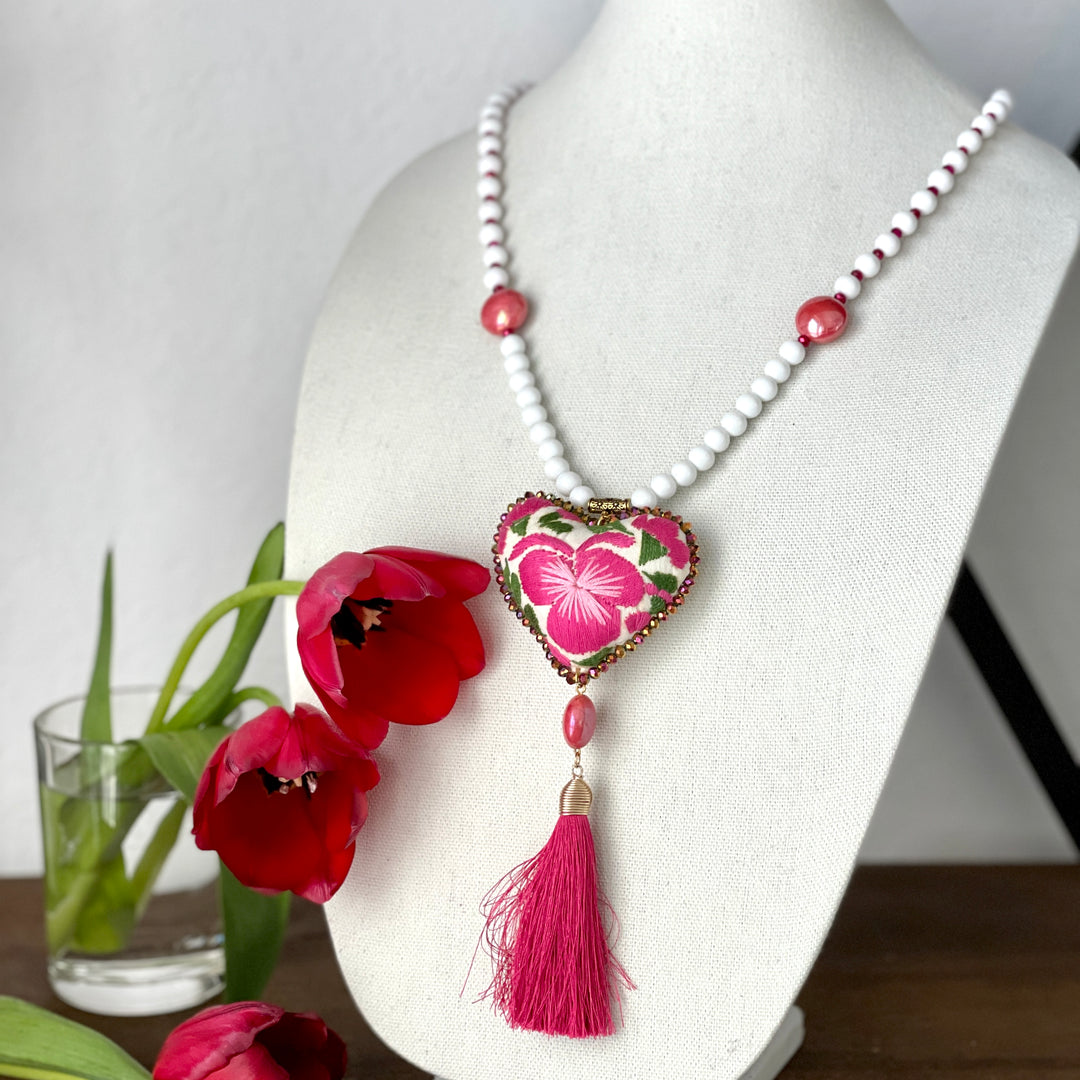 Rosa Embroidered Necklace - Bootsologie
