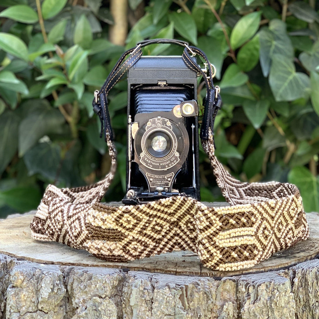Tekos Camera Strap. - Bootsologie