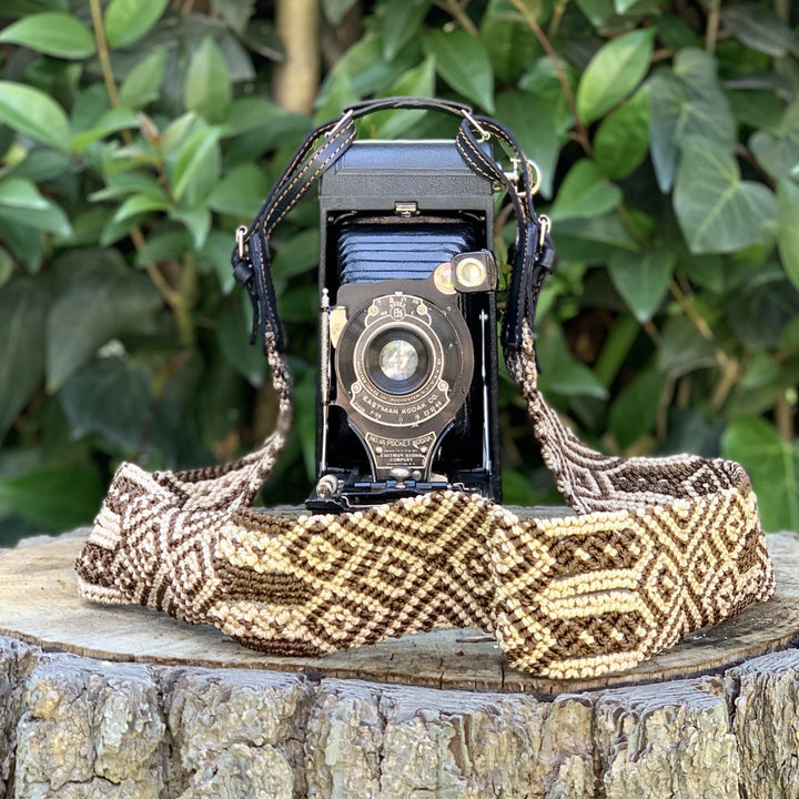 Tekos Camera Strap. - Bootsologie