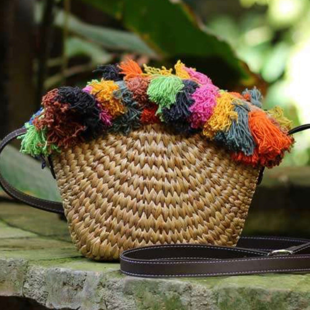 Tassels Crossbody Straw bag - Bootsologie