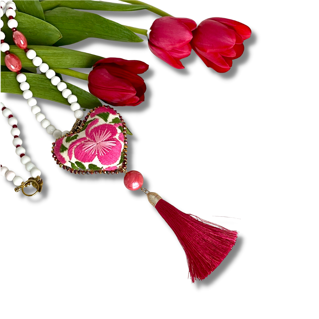 Rosa Embroidered Necklace - Bootsologie