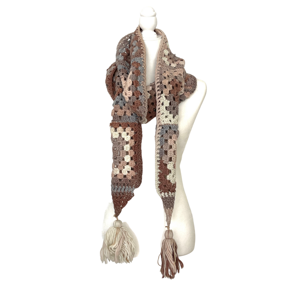 Latte Granny Scarf - Bootsologie