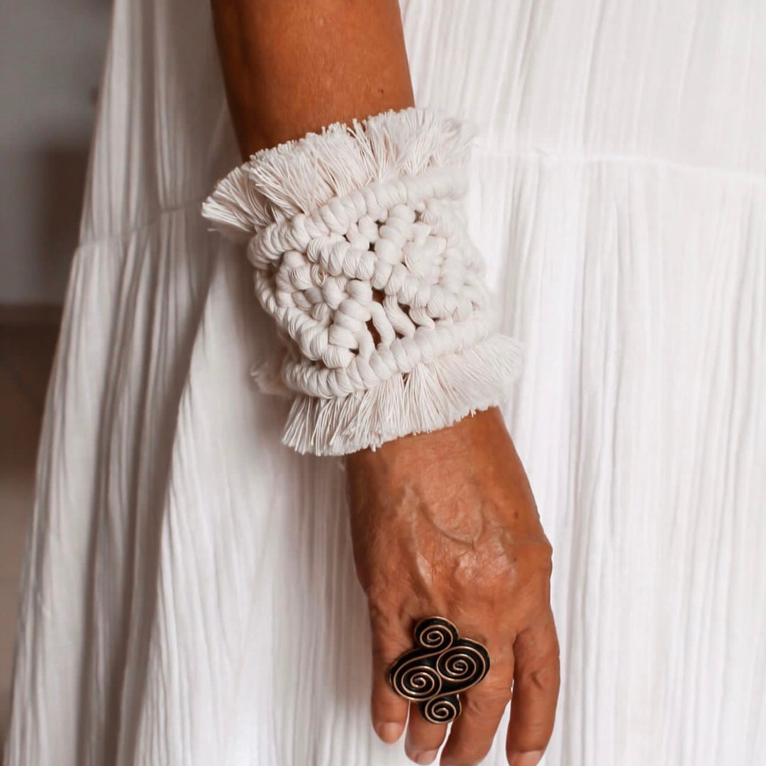 Macrame Bracelets - Bootsologie