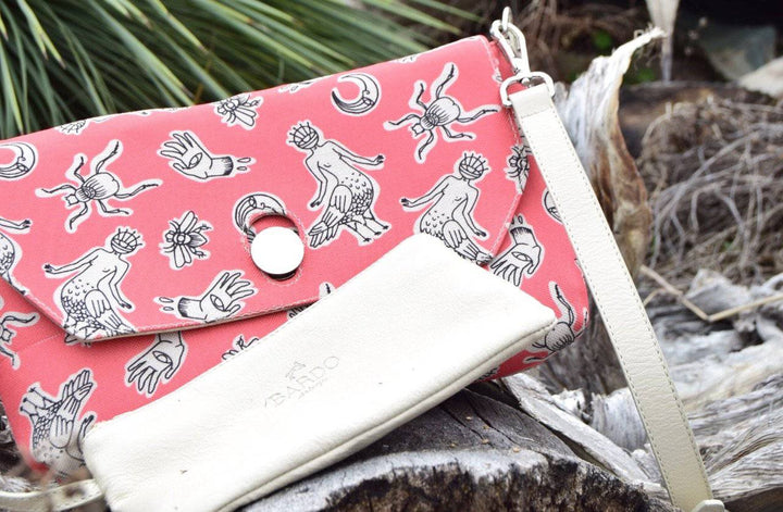 Samantha Reversible Crossbody - Bootsologie